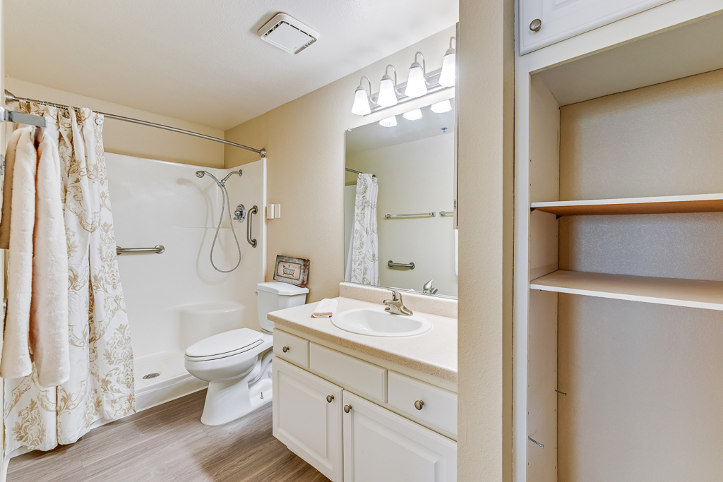 Bathroom Bathroom